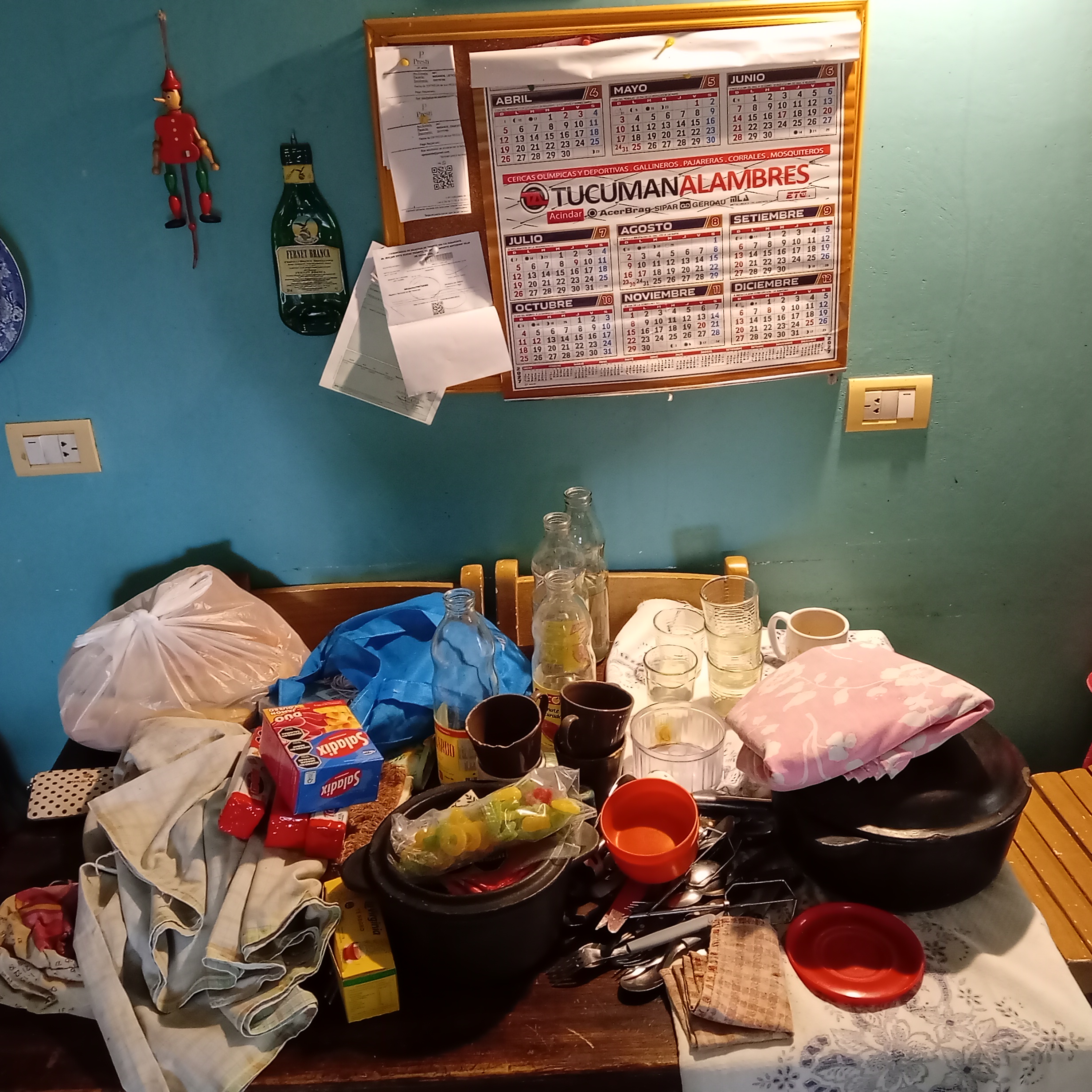 todo eso guarde vieron? bueno, mi mama lo hace todos los días